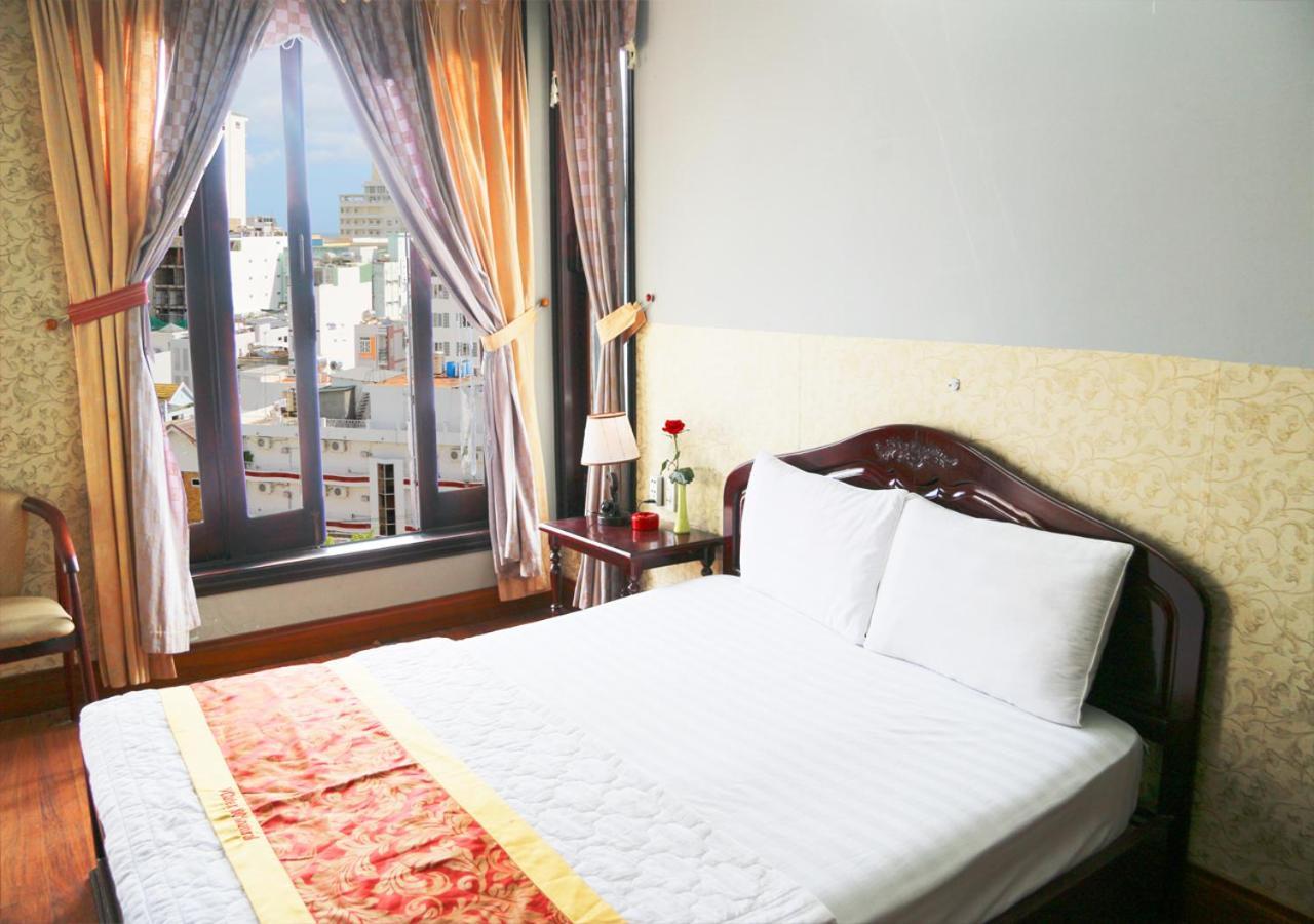 Ponys Hotel Nha Trang Eksteriør bilde