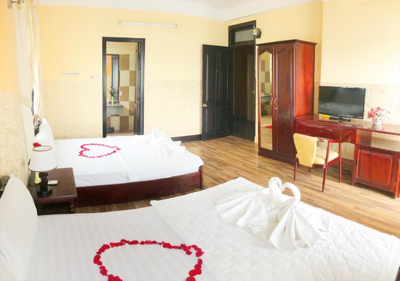 Ponys Hotel Nha Trang Eksteriør bilde