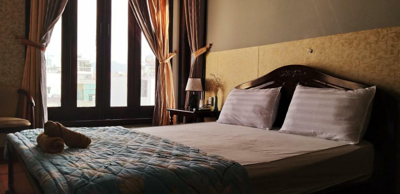 Ponys Hotel Nha Trang Eksteriør bilde